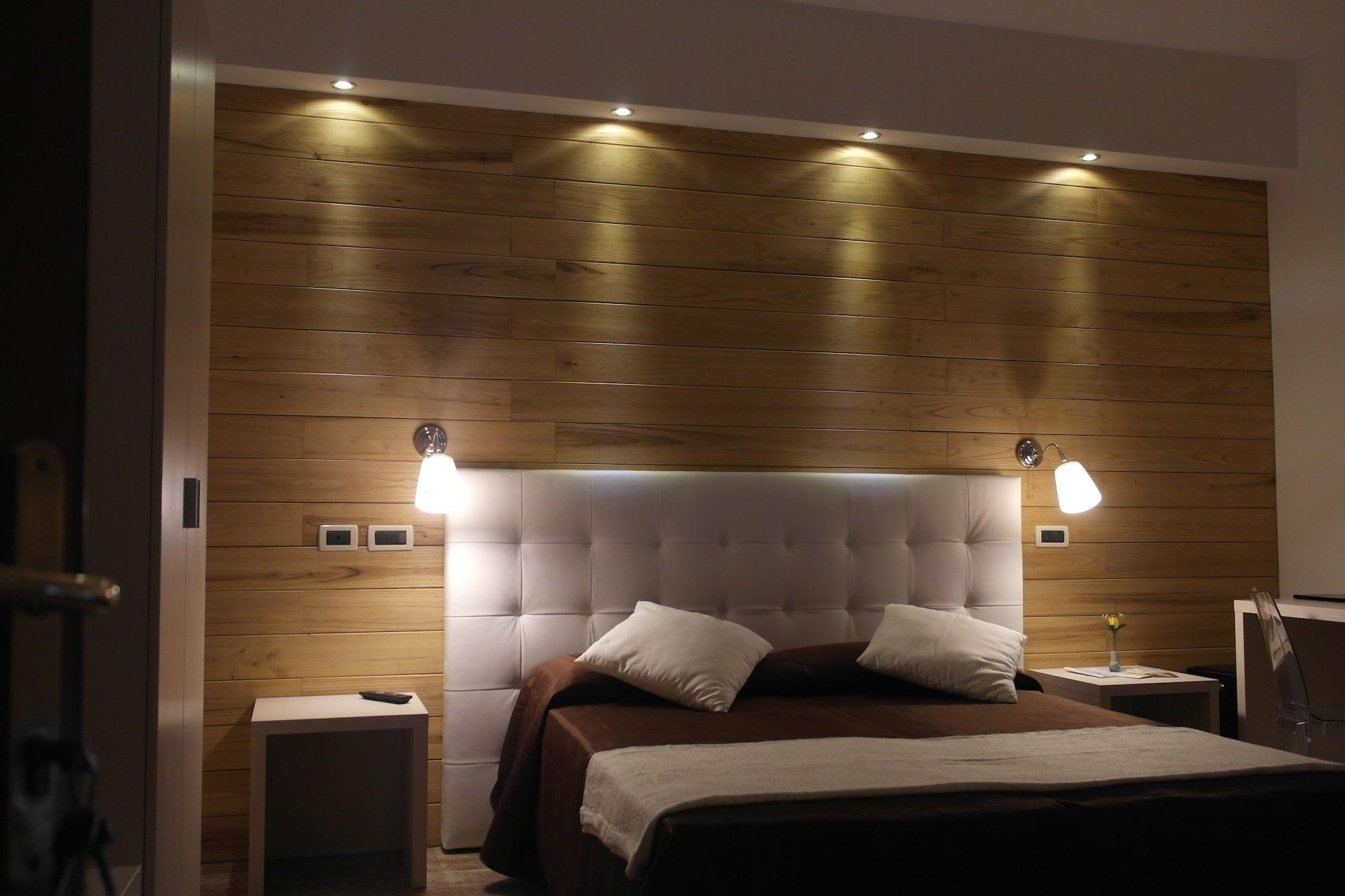 Piccolo Hotel Aurora 아바디아산살바토레 외부 사진