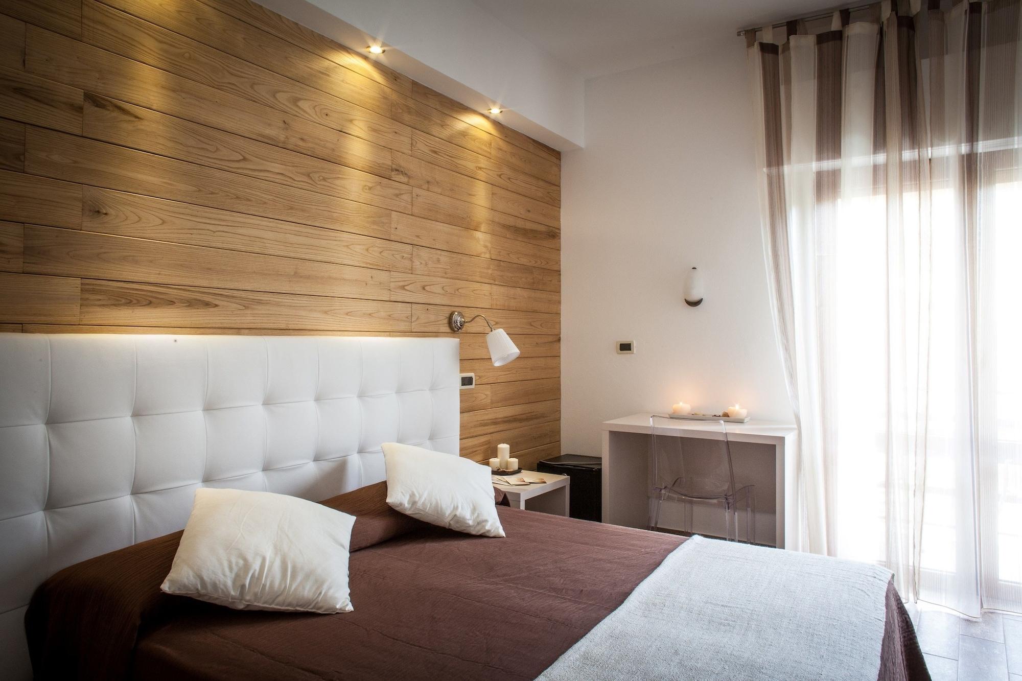 Piccolo Hotel Aurora 아바디아산살바토레 외부 사진
