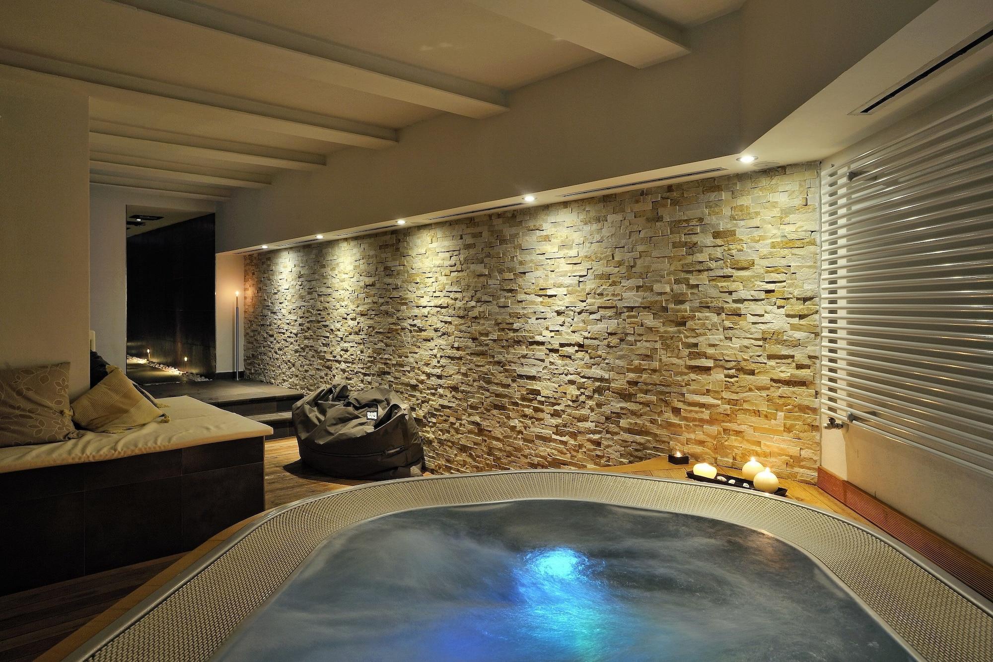 Piccolo Hotel Aurora 아바디아산살바토레 외부 사진