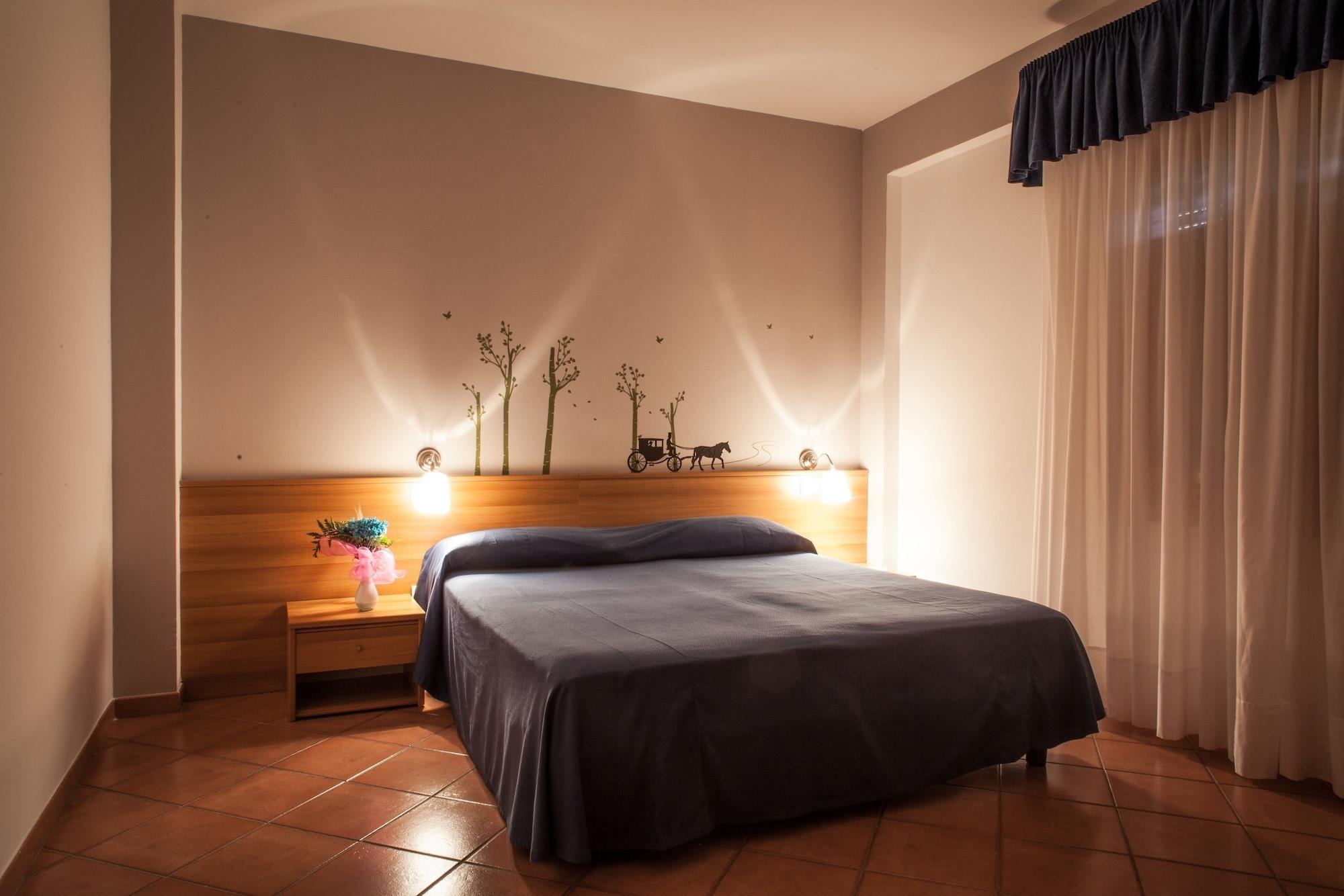 Piccolo Hotel Aurora 아바디아산살바토레 외부 사진