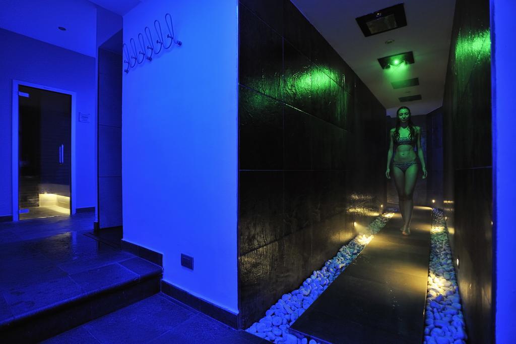 Piccolo Hotel Aurora 아바디아산살바토레 외부 사진
