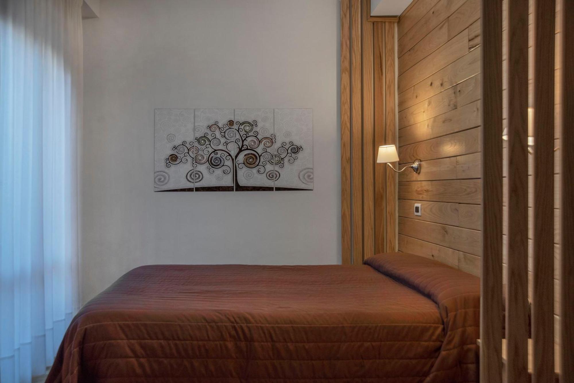 Piccolo Hotel Aurora 아바디아산살바토레 외부 사진